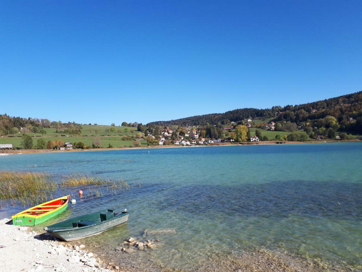 Le Charme Des 2 Lacs Malbuisson Exteriör bild